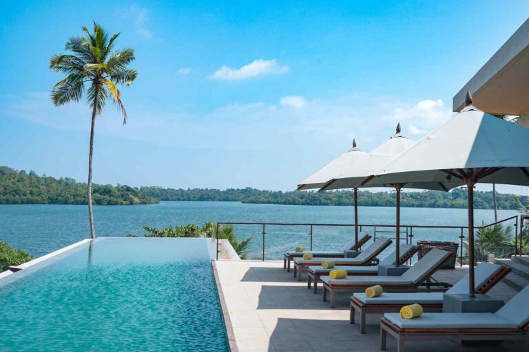 6 tri pool and view